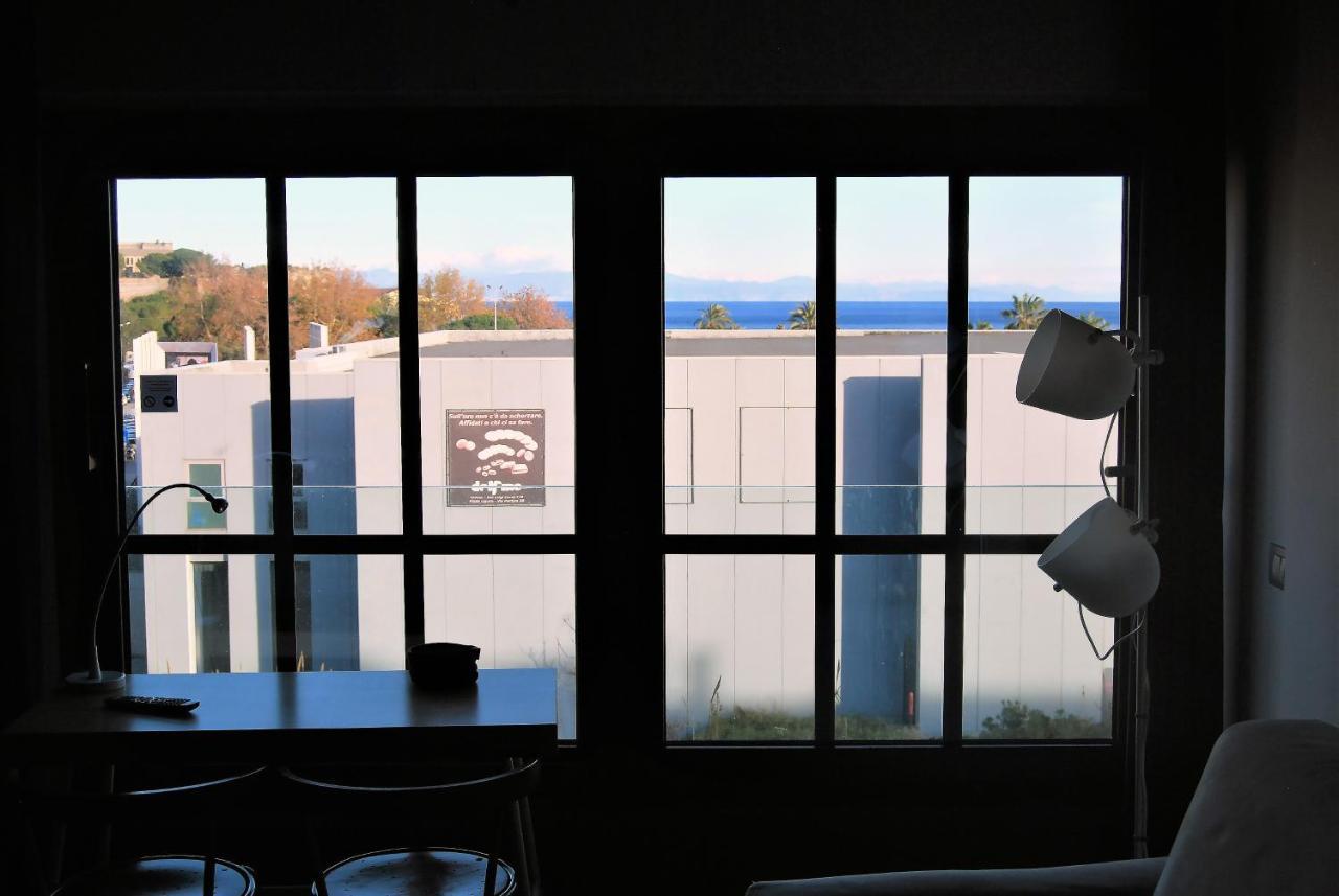 Apartament Modern & Bright Flat - 2 Min From The Sea Savona Zewnętrze zdjęcie